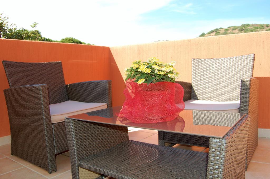 I Lentischi Aparthotel Villasimius Bagian luar foto