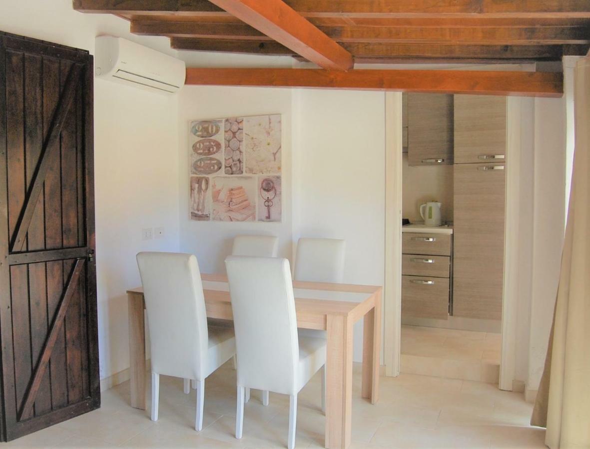 I Lentischi Aparthotel Villasimius Bagian luar foto