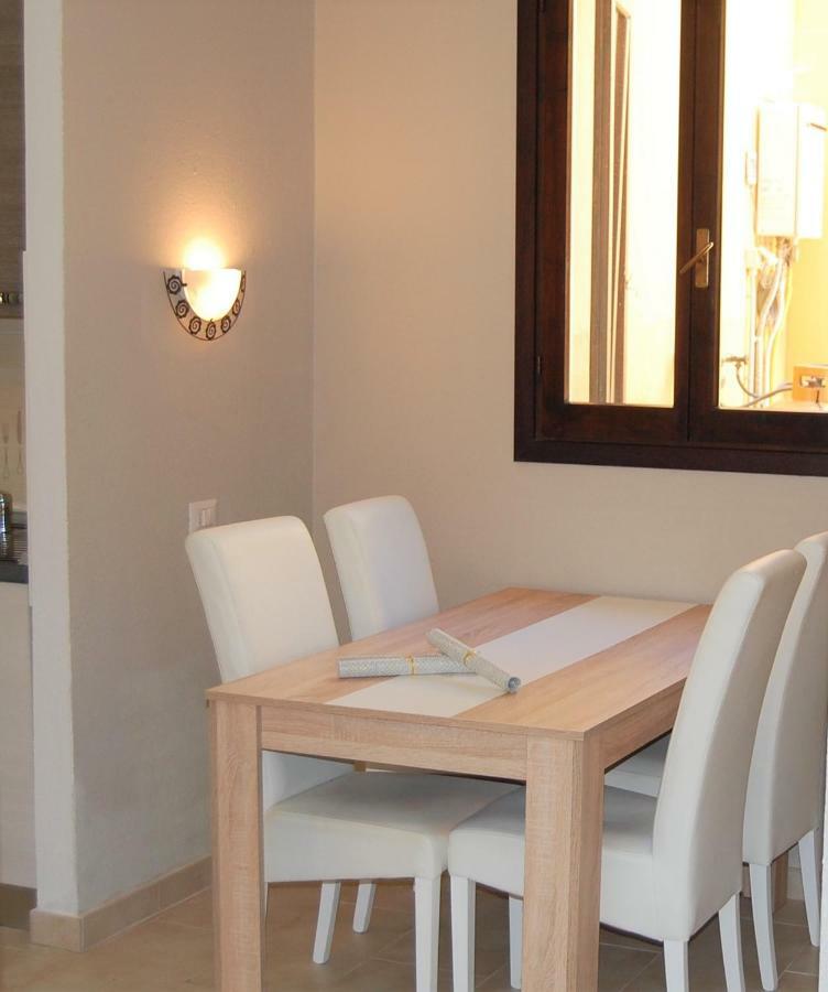 I Lentischi Aparthotel Villasimius Bagian luar foto