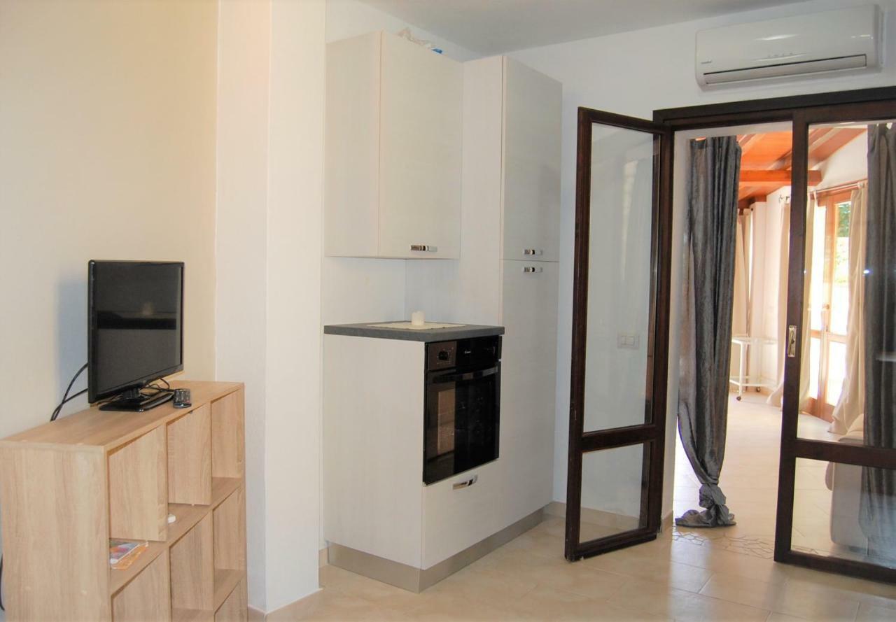 I Lentischi Aparthotel Villasimius Bagian luar foto