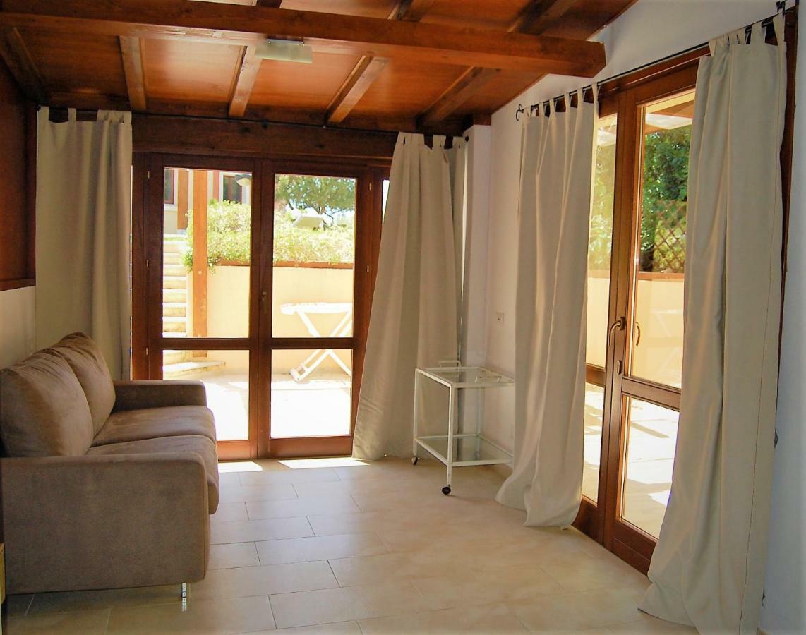 I Lentischi Aparthotel Villasimius Bagian luar foto